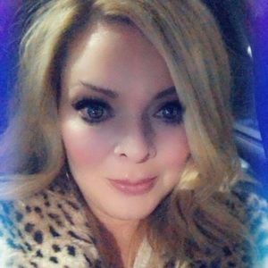 Meet your Posher, Teresa